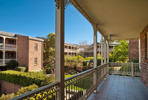 Adina Serviced Apartments Canberra Kingston - South Australia Travel 3