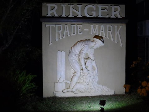 Bidgee Motor Inn - South Australia Travel 1