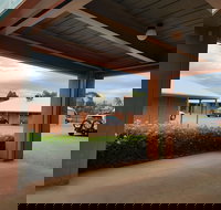 Mud Hut Motel - South Australia Travel