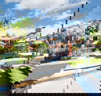 Tropical Queenslander - South Australia Travel