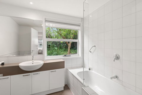 Burwood Serviced Apartments - South Australia Travel 4