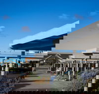 Beachfront Motel - South Australia Travel