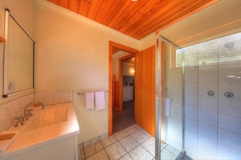 Stanley Seaview Inn - South Australia Travel 5