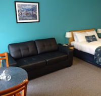 Victoria Lodge Motor Inn  Apartments - South Australia Travel