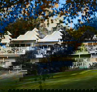Lake House Daylesford - South Australia Travel