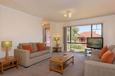 Mount Waverley Townhouses - South Australia Travel 5