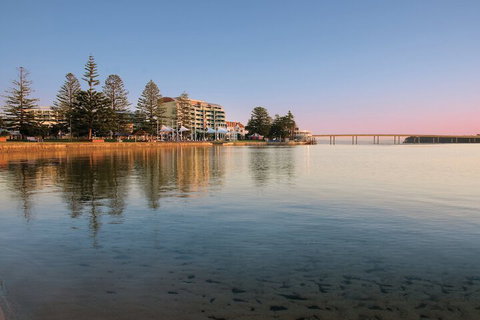 Oaks The Entrance Waterfront Suites - South Australia Travel 7