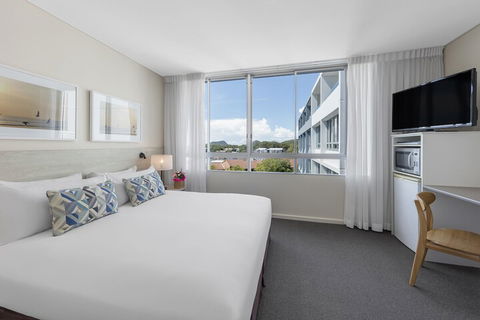 Oaks Nelson Bay Lure Suites - South Australia Travel 7