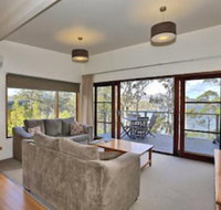 Stewarts Bay Lodge - South Australia Travel