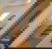 Athelney Cottage - South Australia Travel