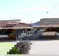 Top Of The Town Motel