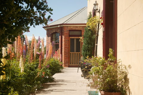 Blakes Manor Self Contained Heritage Accommodation - South Australia Travel 1