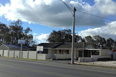 Donald Riverside Motel - South Australia Travel 2