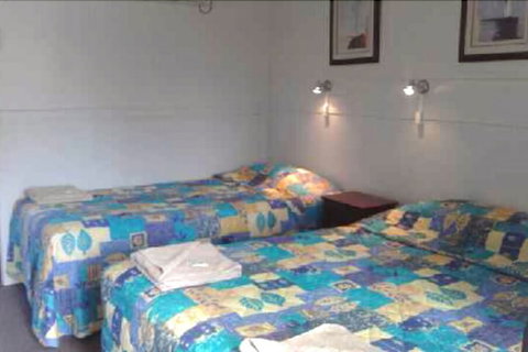 Donald Riverside Motel - South Australia Travel 7