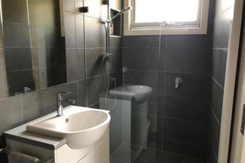 SIGNAL BOX Short Stay - South Australia Travel 1