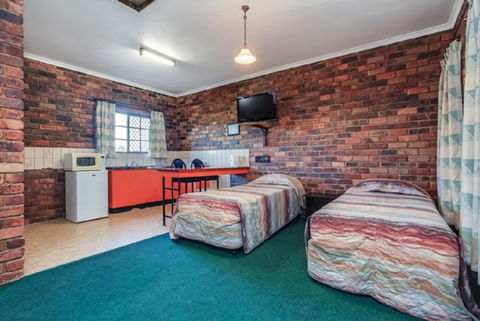 Fernvale Hotel Motel - South Australia Travel 6