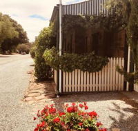 The Olde Devonshire House - South Australia Travel