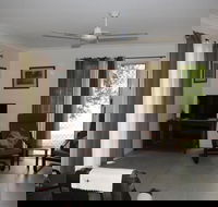 Bottlebrush BB - South Australia Travel