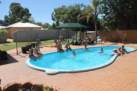 Kalbarri Backpackers YHA - South Australia Travel 1