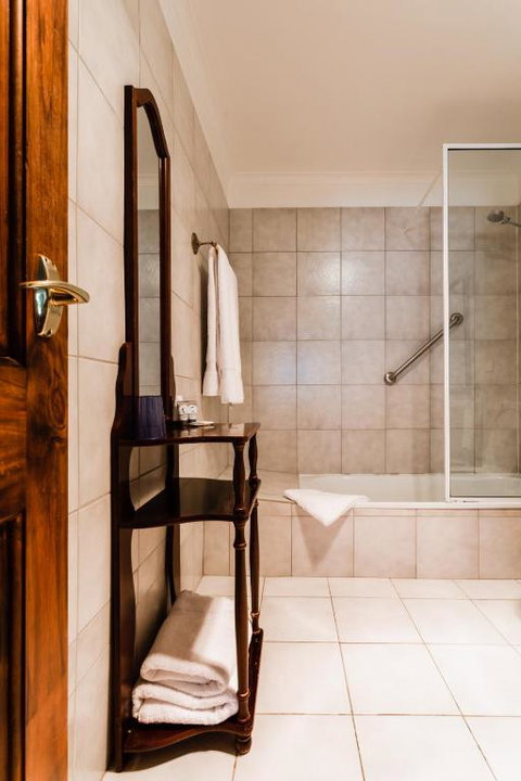 Battery Point Manor - South Australia Travel 3