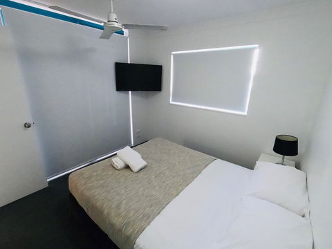 Aruba Surf Resort - South Australia Travel 1