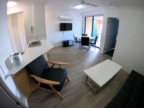 Aruba Surf Resort - South Australia Travel 3