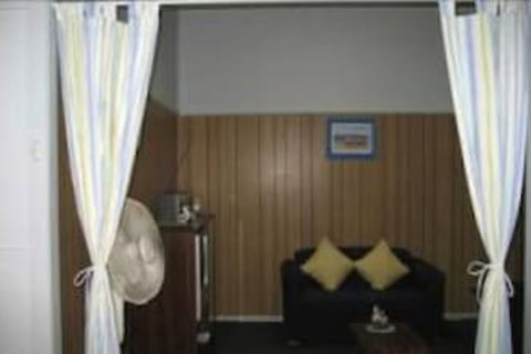 Hutton Hide Away - South Australia Travel 6