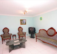 Pelican Place - South Australia Travel