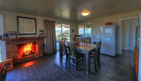 Arthur River Spa Cottage - South Australia Travel 1