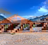 Bruny Island Lodge - South Australia Travel