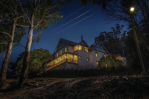 Yarrangobilly Caves House - South Australia Travel 1