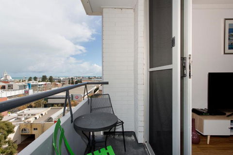 Ocean Breeze Apartment - South Australia Travel 3