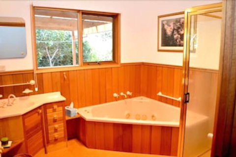 Lisieux - South Australia Travel 6