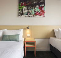 Nightcap at Hume Hotel - South Australia Travel