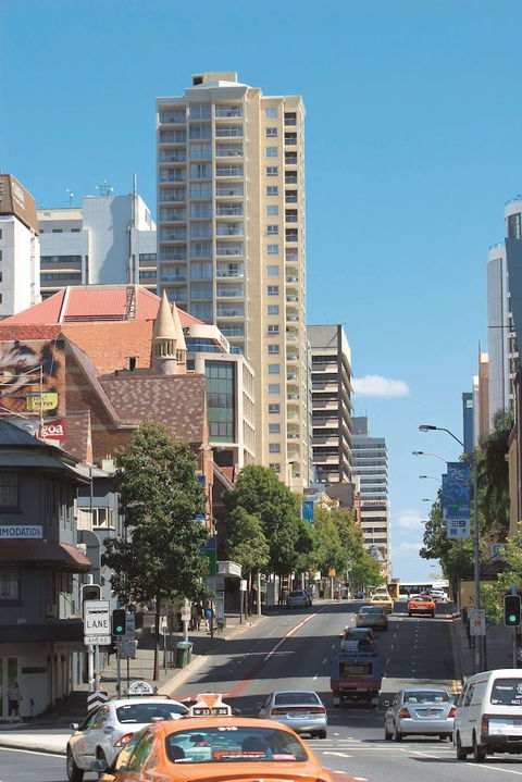 Oaks Brisbane Lexicon Suites - South Australia Travel 5