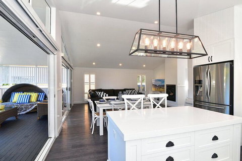 Margarets Hamptons Cottage - South Australia Travel 5