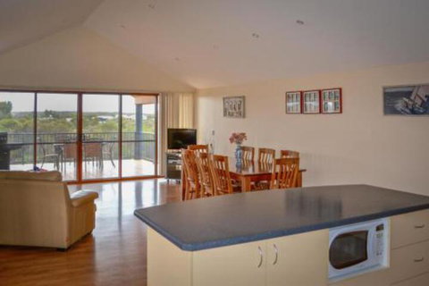 The Curly Seahorse - South Australia Travel 3