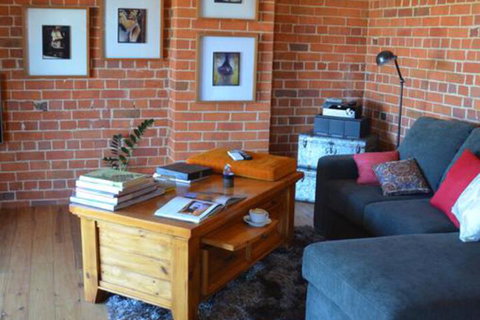 The Wicked Villa - South Australia Travel 4