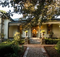 Holyrood House - South Australia Travel