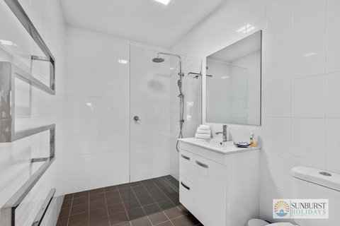 Pandanus On Emerald - South Australia Travel 6