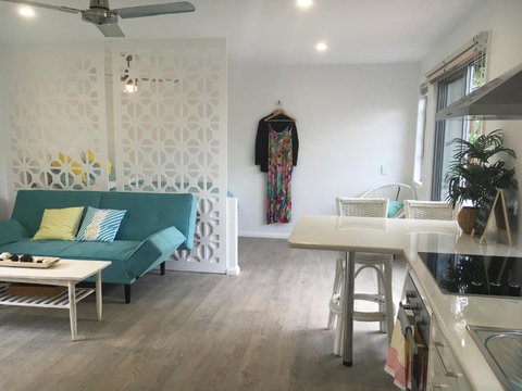 Brodie Beach Bungalow - South Australia Travel 3