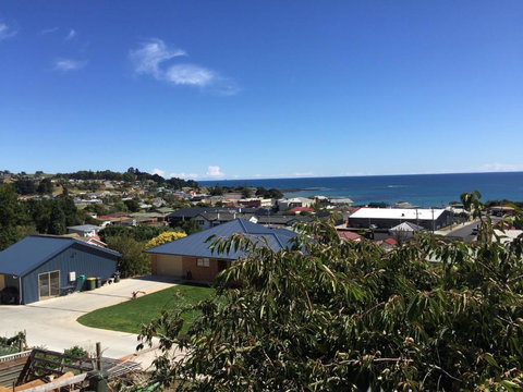 Penguin Seaside Homestay - South Australia Travel 6