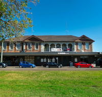 Swansea Hotel - South Australia Travel