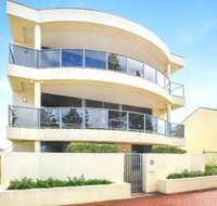 Ultimate Esplanade 3 Storey Experience WiFi - South Australia Travel