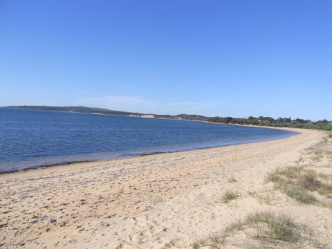 Black Dolphin Beach Penthouse - South Australia Travel 5