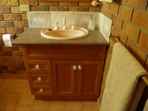 Coucals Cottage - South Australia Travel 3