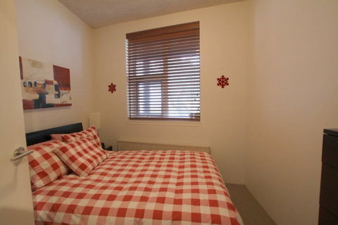 Beehive 18 - South Australia Travel 3