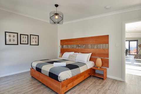 Whale Watcher 2 - South Australia Travel 6