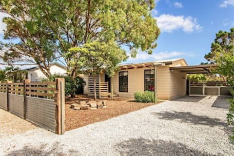 Sea Devine - South Australia Travel 0