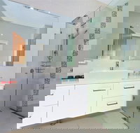 Ocean 180A - South Australia Travel